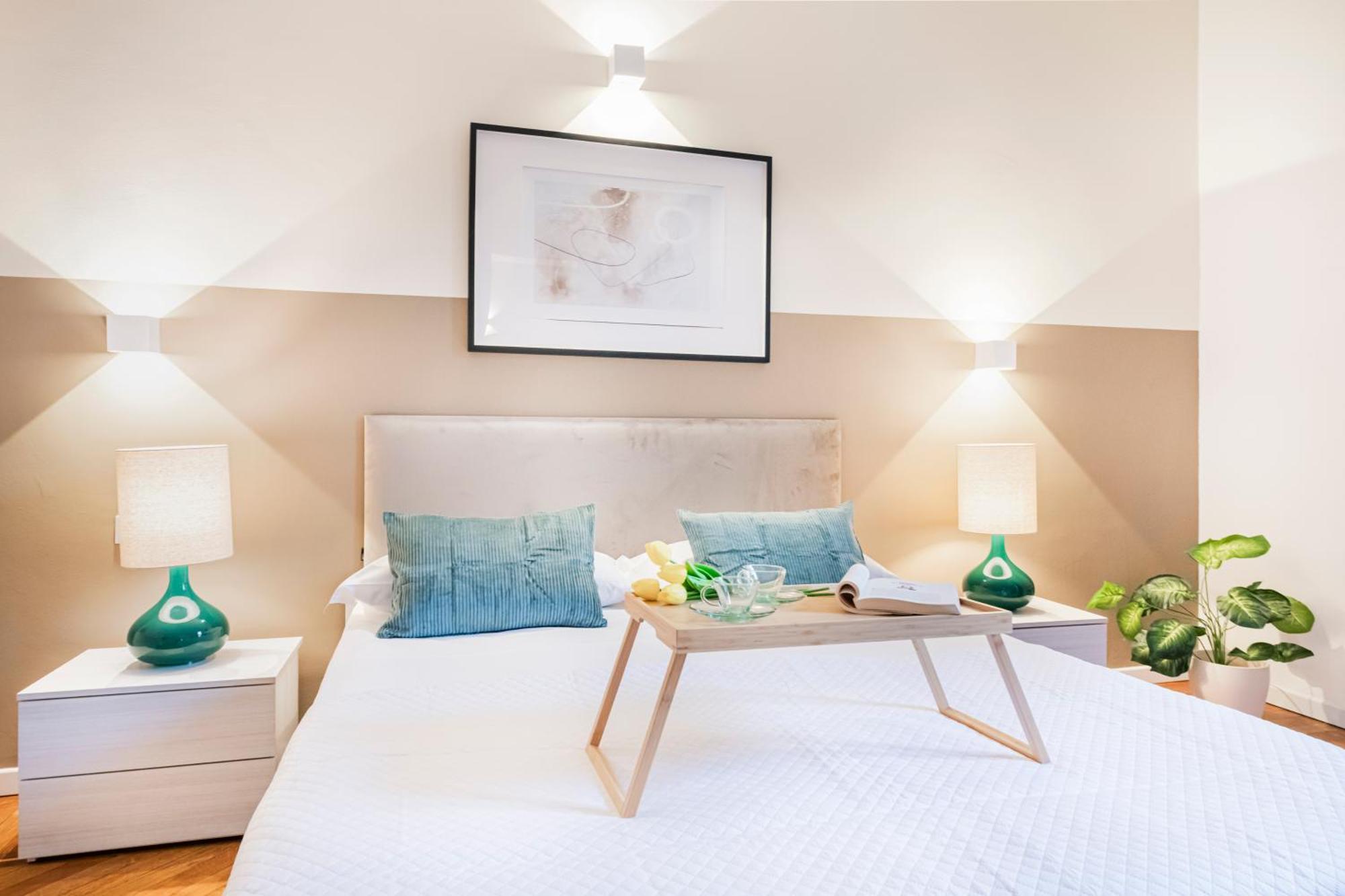 Spacious In Design District By Easylife *