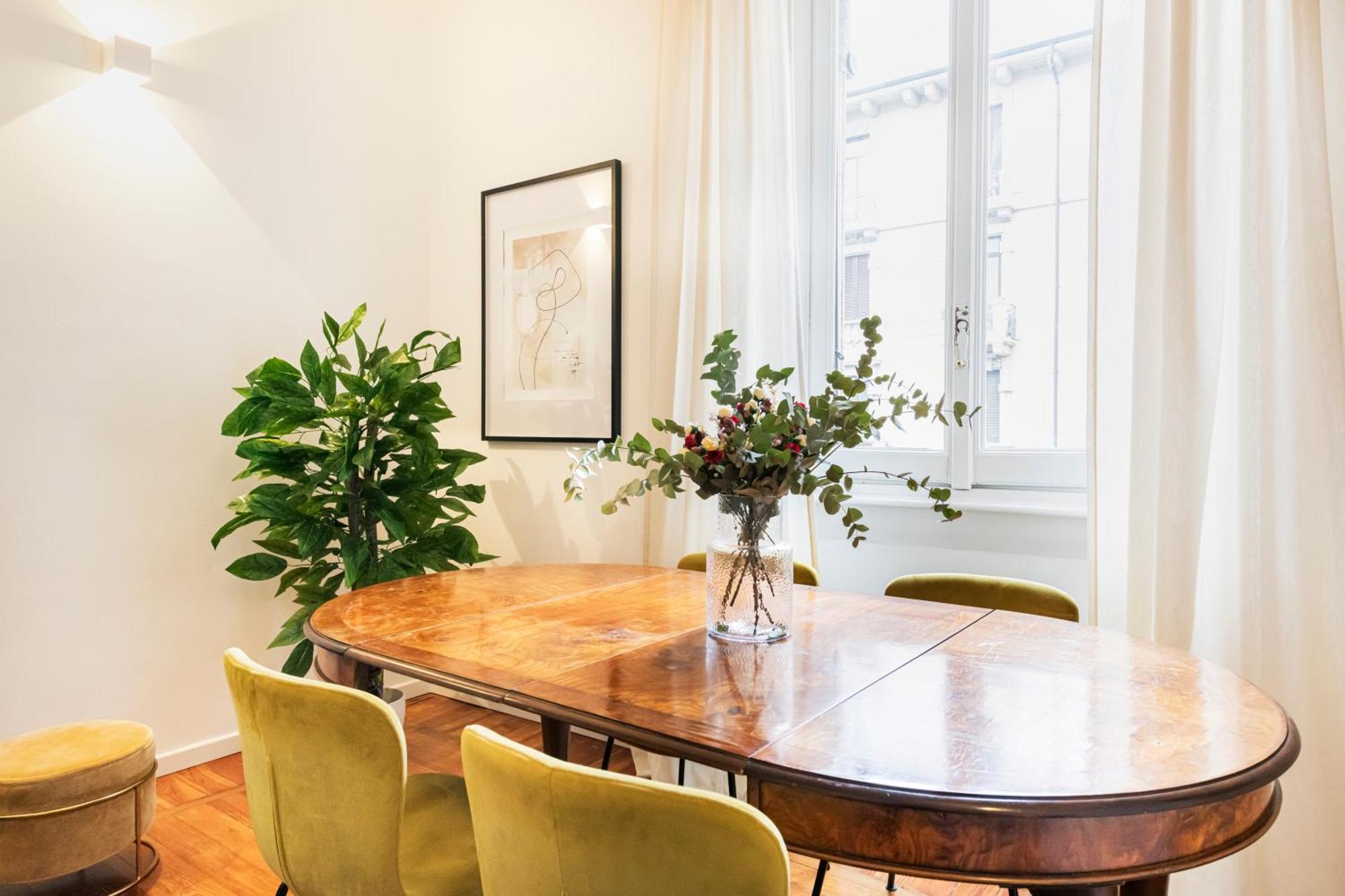Spacious In Design District By Easylife Mailand